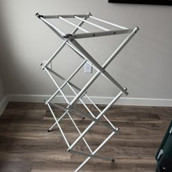 White Mini Hanging rack