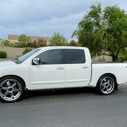 2009 Nissan Titan Crew Cab Le 120,000 Miles 