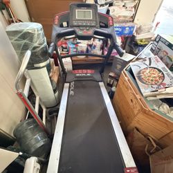 SOLE F80 Treadmill
