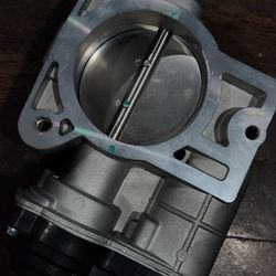 New Throttle Body Read Description 