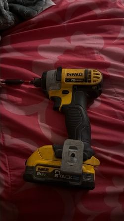 DEWALT 20V MAX Impact Driver with Battery