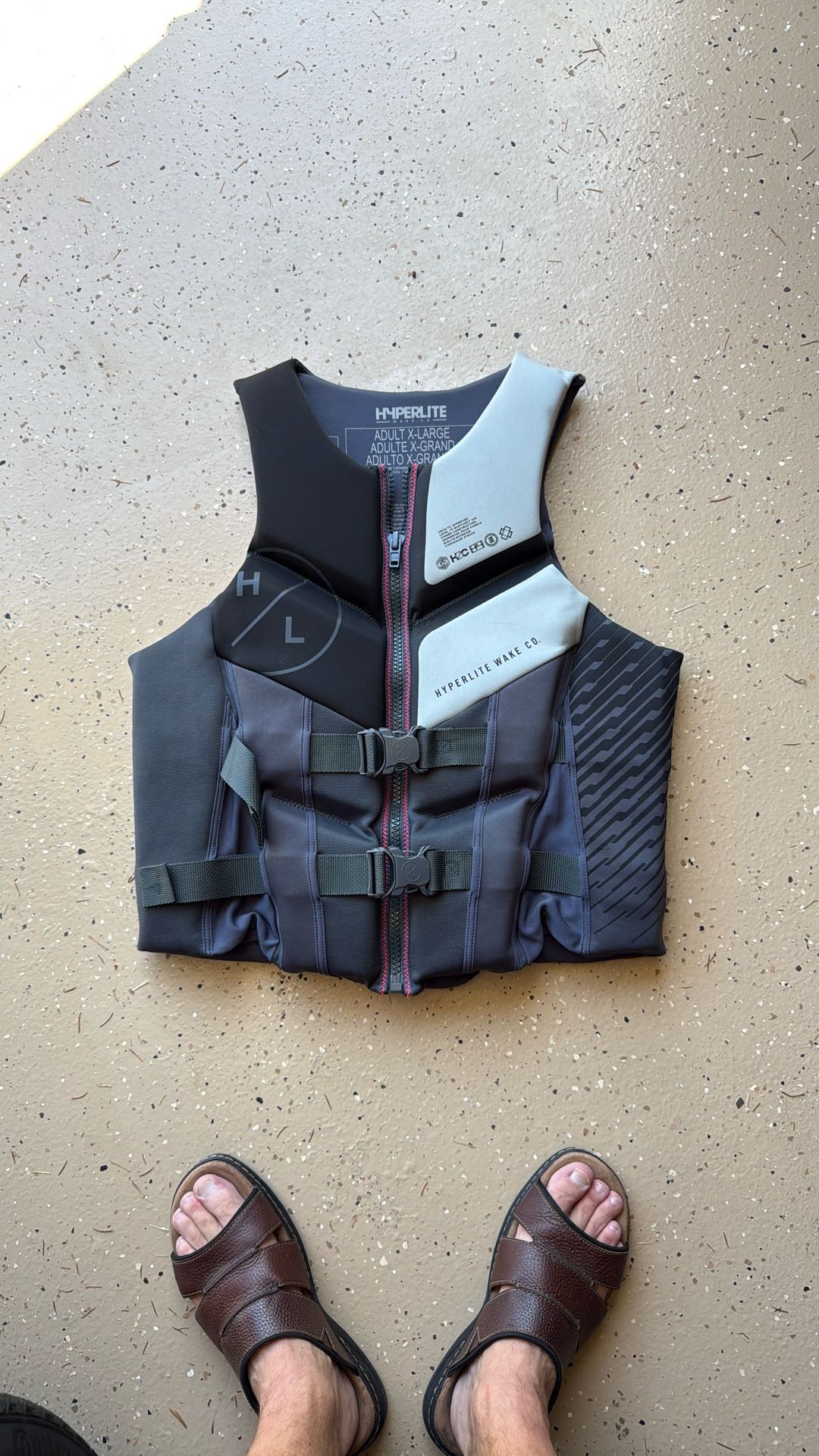 Hyperlite Life Jacket adult sized XL