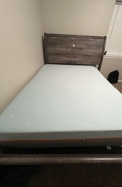 Complete Bed Set – Frame, Drawers, and Mattress Included