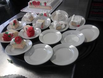 PLATES 7 1/2 inch scallop white
