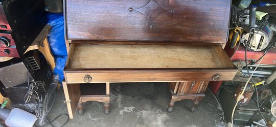North-Western Secretary desk