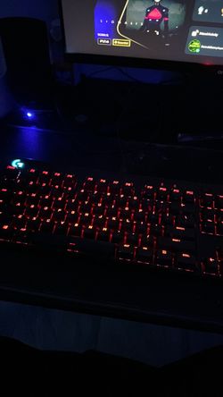 Pro gaming Logitech keyboard