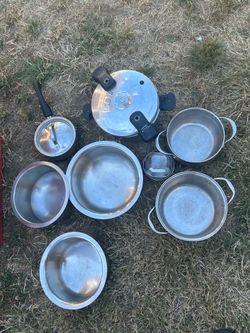 7 pots