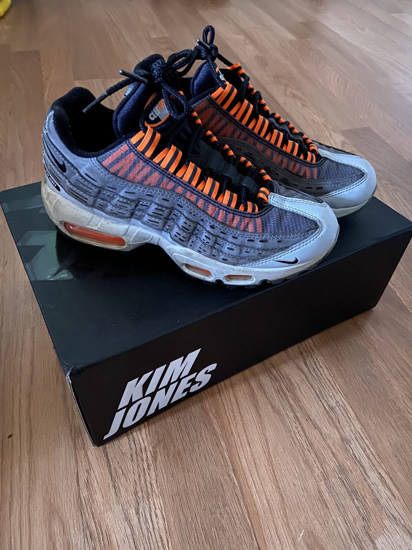 Orange Kim Jones 95 NIKE Air Max 95 KIM JONES グレー/オレンジ