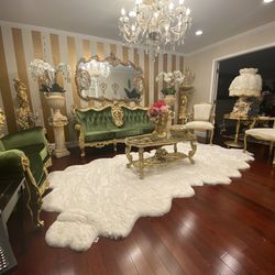Very Beautiful Victorian Living Room Set