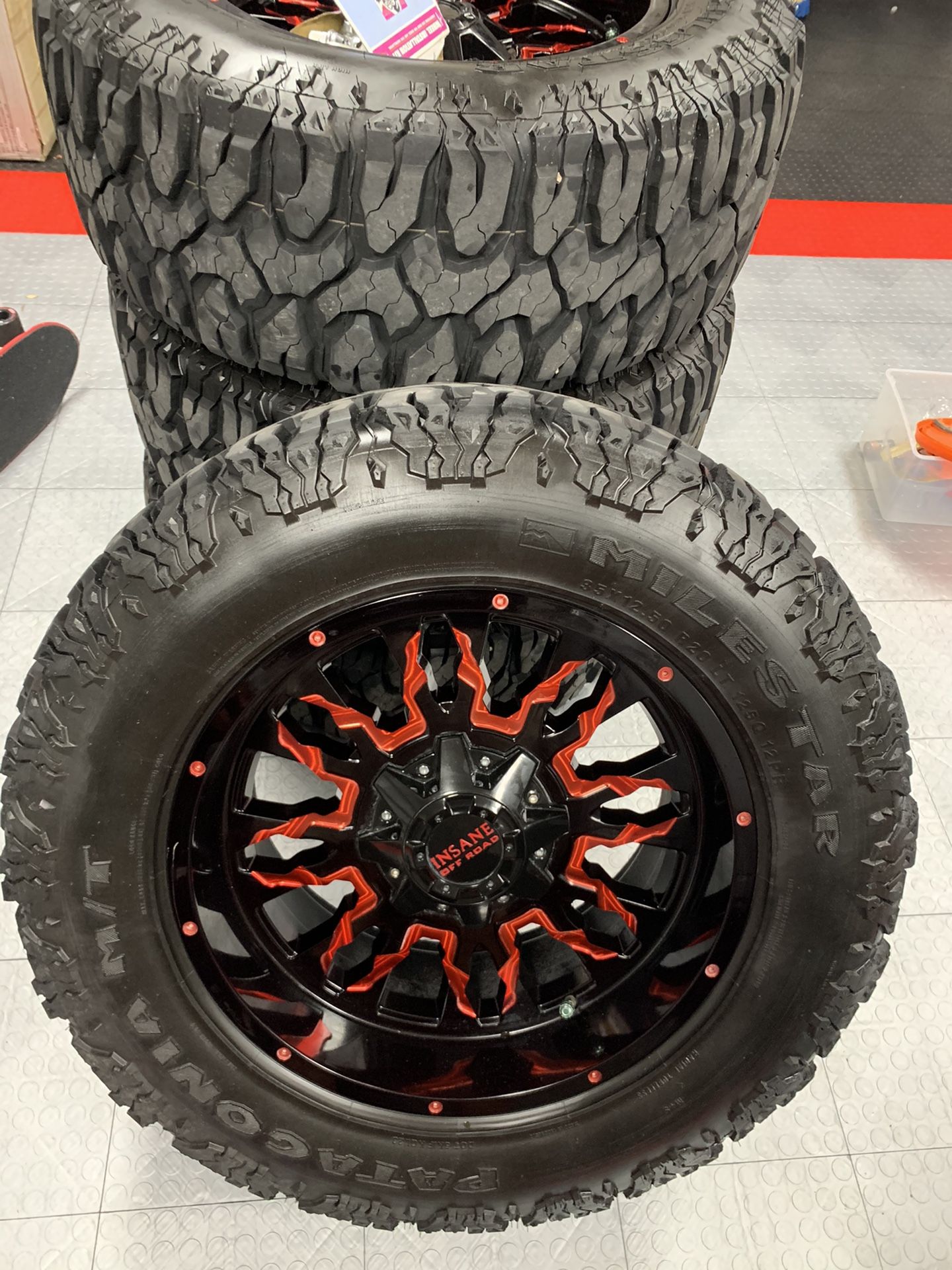 Jeep Wrangler mudding wheels and tires