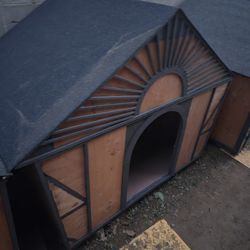 Large Dog House (Ready)