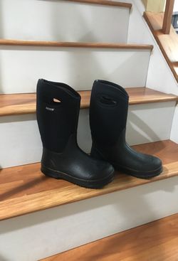 Bogs Rain Boots size 5 youth