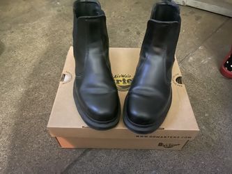 Dr. Martens 