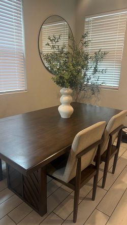 Dinning table