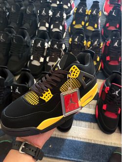AJ RETRO 4 YELLOW THUNDER