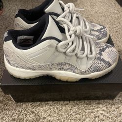Air Jordan 11 Retro Low GS ‘Light Bone Snakeskin’