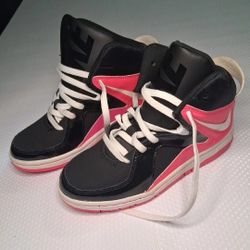 Pre Owned Nike Girls Shoes Size 1Y Color Pink White And Black