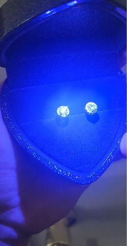 Moissanite Earings