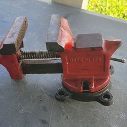 Vintage Vise