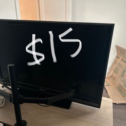 Old TV W/ remote