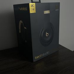 Beats Studio 3’s New And Never Used 