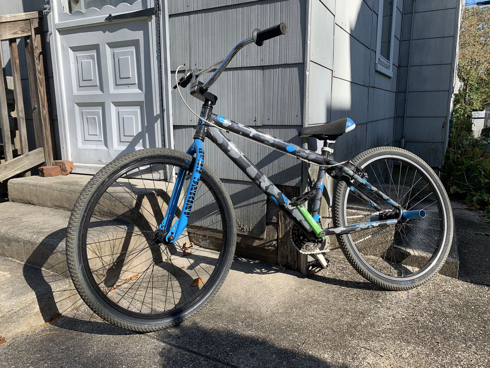 SE Blocks Flyer 26" Blue Camo for Sale in Haddonfield, NJ OfferUp