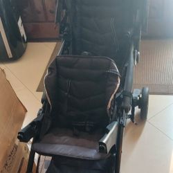 Baby Trend Sit N' Stand double Stroller (missing trays and front umbrella)$90