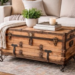 Vintage Steamer Trunk – Antique Wood Travel Chest / Coffee Table
