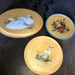 Huber King Wood Hand Painted Wall Decorations