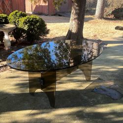 Acrylic oval table