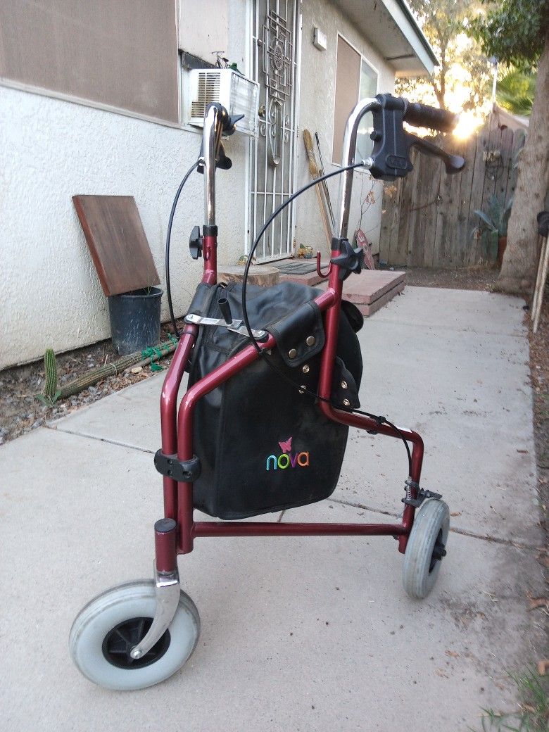 nova 3 wheeler 25.00