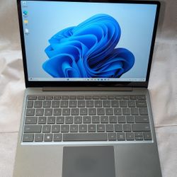 Very Nice MICROSOFT SURFACE LAPTOP GO 2 WINDOWS 11 128GB PENTIUM i5 8GB RAM