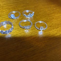 NWOT 5 metal midi rings #0651