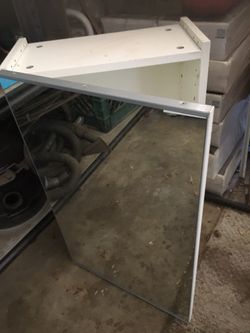 Mirror medicine cabinet