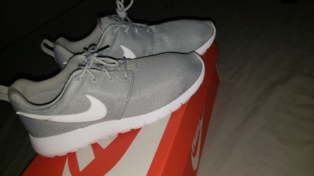 Roshe One Gs