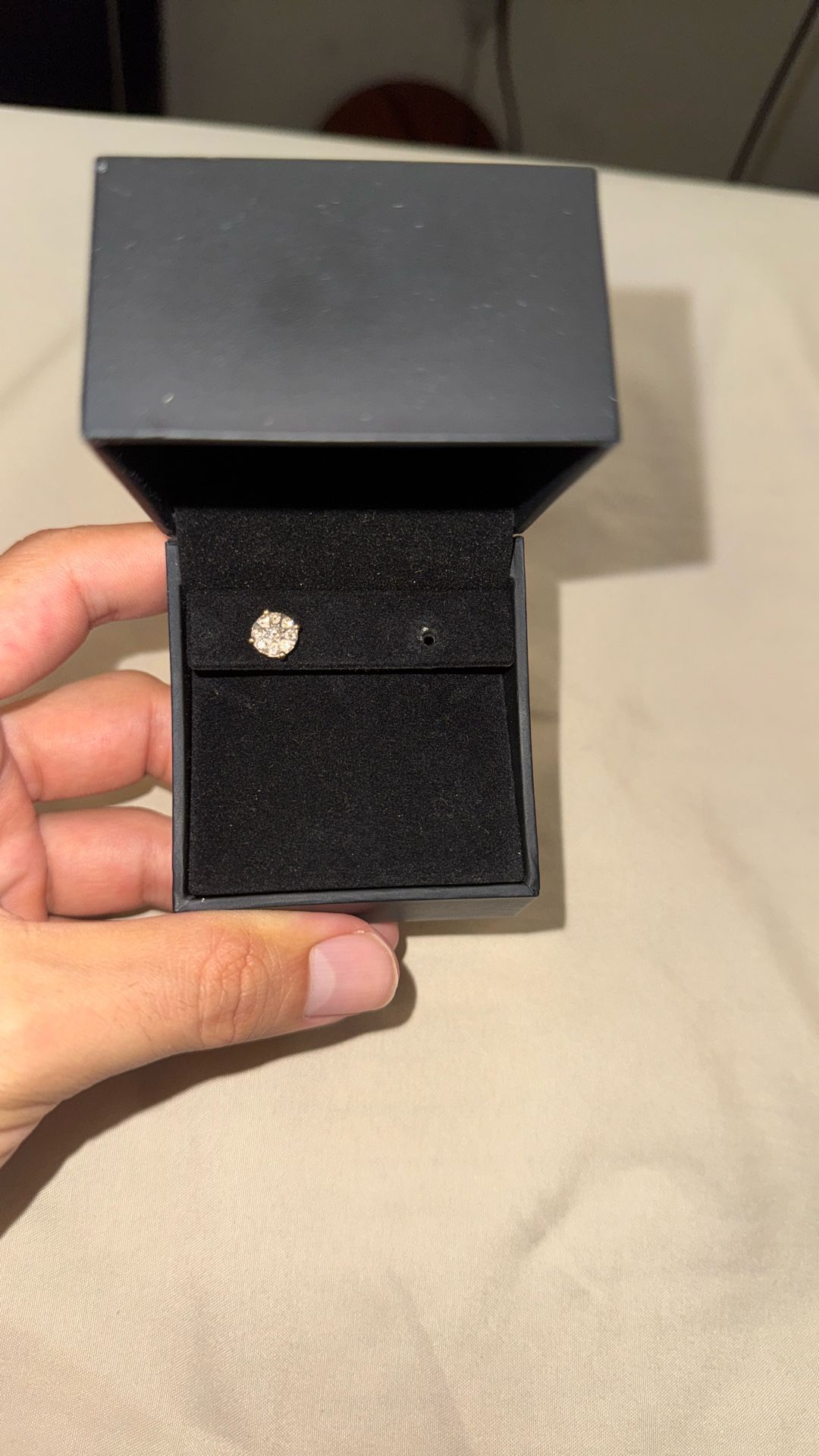 Yellow Gold Diamond Earring