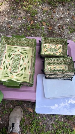 Temp-tations old world green serving set