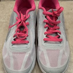 Women Nike Running Sneaker Size 6Y