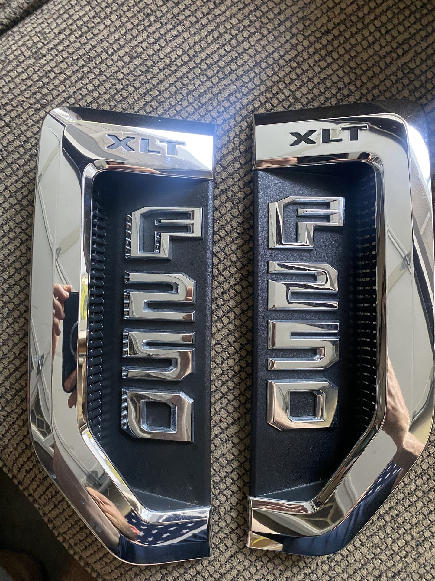 F250 XLT Side Emblems