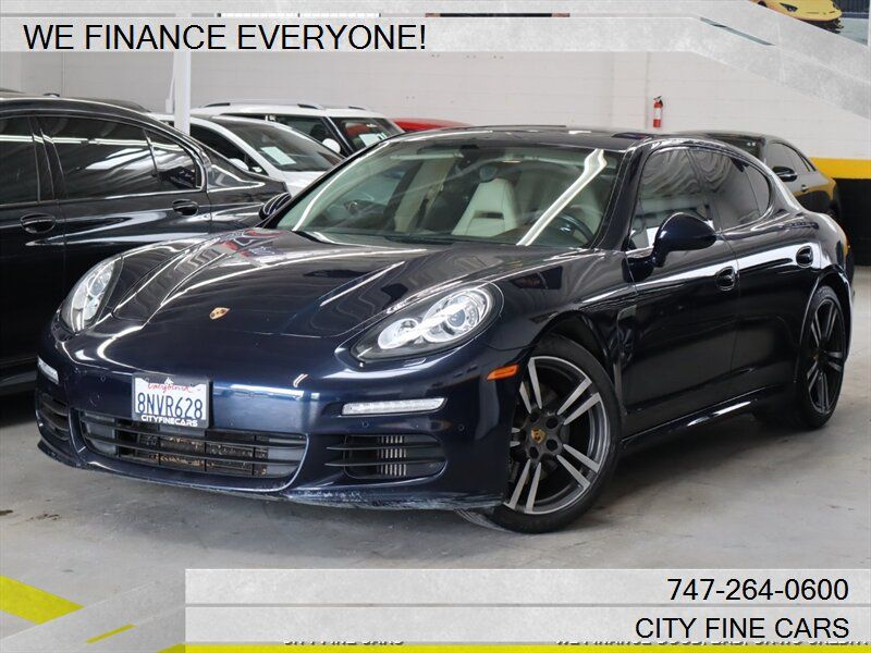 2016 Porsche Panamera S