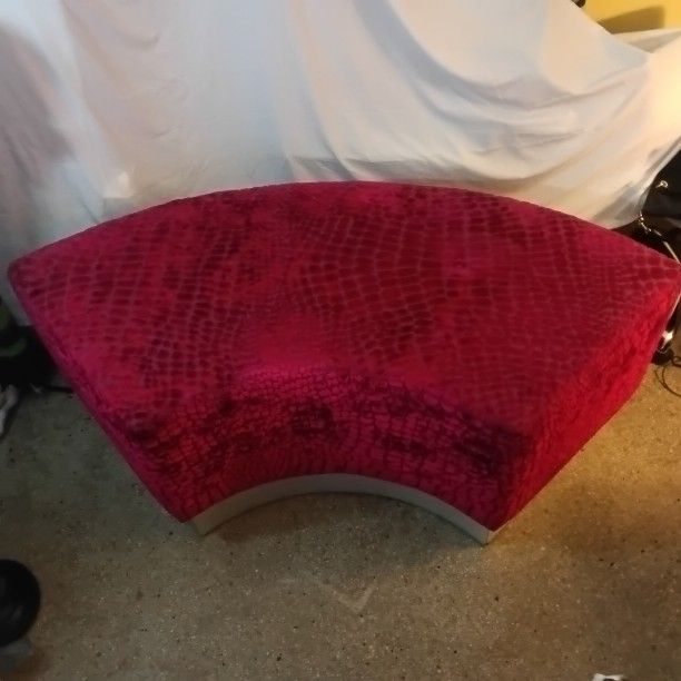 VICTORIA'S SECRET  DESIGNER  BRUSHED VELVET SOFA SEAT OOAK MAKE OFFER