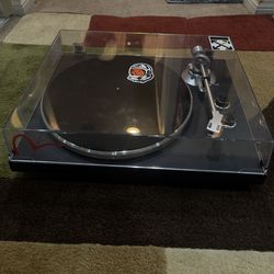 Retro life Vinyl Player barely Used