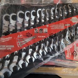 Milwaukee Flexhead 15 Piece Tool Set