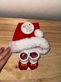 Infant Santa Hat and Socks Set
