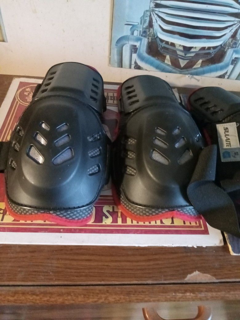Set of Motorcycle Elbow and Knee Paps Sulaite!