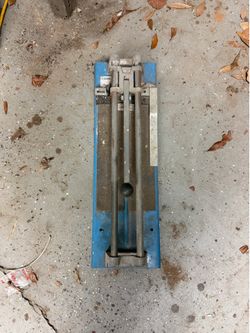 Tile cutter