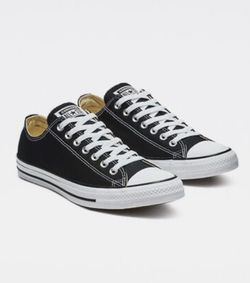 Black low converse