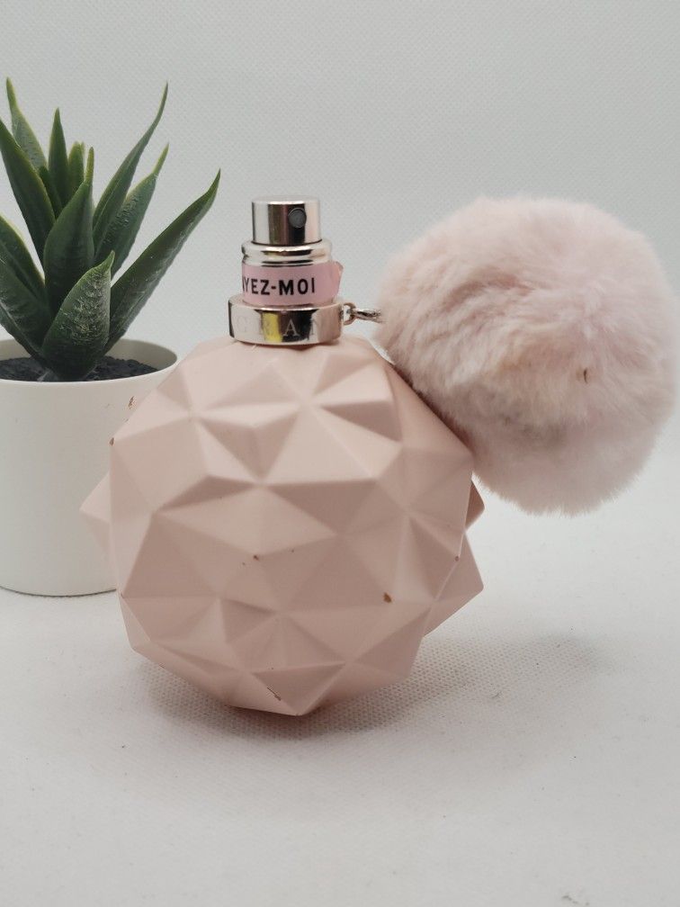 Ariana Grande
Sweet Like Candy Eau de Parfum
3.4 fl