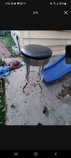 Bar stool