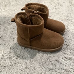 Girl Boots Size 10c 